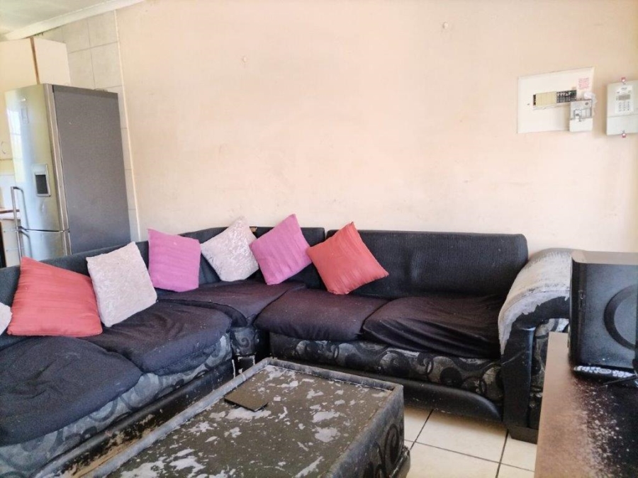 2 Bedroom Property for Sale in Oos Einde North West